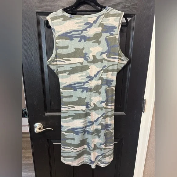 Camo Sleeveless Dress - Picture 2 of 3